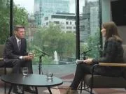英国首相谈曼城财务案:目前仍只是媒体报道,不能轻易下结论