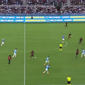 🔴⚫️ 迭戈·莫雷拉在半场时替补上场,为AC米兰...