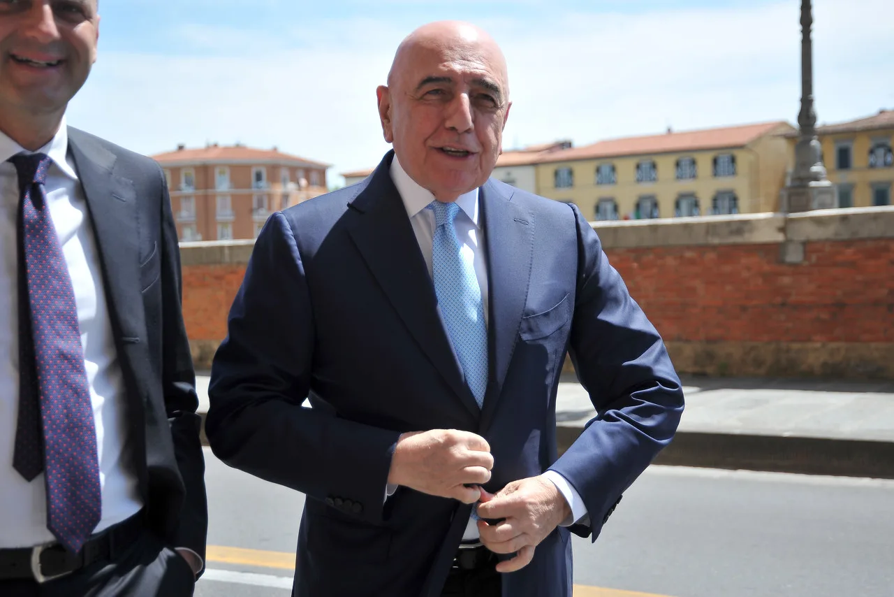 共和报:如果马拉戈因违规被免职,加利亚尼将是首选的意足协主席