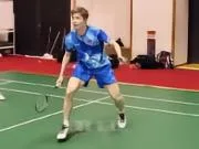 石宇奇2-1逆转战胜俞泰彬,国羽男团1-0领先韩国