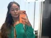 拉菲尼亚妻子最新OOTD