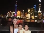 泽尼特中场巴里奥斯妻子和孩子们在上海,泽尼特将与...