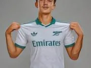 阿森纳 27/28 赛季客场球衣曝光！主体白色，...