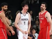 韩国男篮77-51大胜伊朗晋级决赛,李贤重26+14