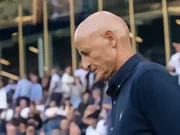 瑞士超又一位主教练下课!草蜢俱乐部周一上午官宣,...