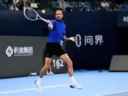梅德韦杰夫2-1战胜黄泽林,晋级ATP250杭州站半决赛