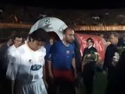 老照片:2002年,巴萨客场对阵加拉塔萨雷。因巴...