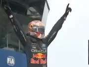 F1巴林站:维斯塔潘夺冠,安东内利、汉密尔顿分列二、三