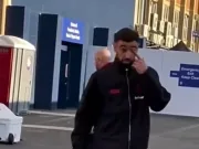 B费离开埃兰路球场时走过混采区,表示自己不被允许讲话