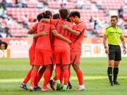 90分钟：国足亚运队2-2遭乌兹绝平，王钰栋世界波，胡荷韬破门