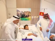 沙特费哈小将萨弗里被炸弹弹片击中，被送往医院接受手术