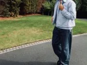 索博斯洛伊ins： 一切照常。