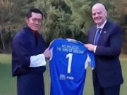 因凡蒂诺访问不丹，觐见国王并考察足球发展