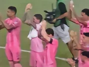 4-0大胜华盛顿特区联,赛后梅西率领球队感谢球迷
