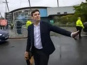 🚨💣英国首相安迪·伯纳姆 🇬🇧："如果曼城老板离...