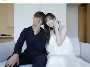 久保建英与日本女演员福原遥宣布结婚,此前2人从未...