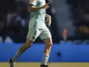 数据统计:在五次做客对阵加拉塔萨雷的比赛中,巴萨...